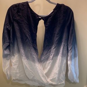 ✅Vintage HAVANA  - Women’s SMALL black to gray to white 100% rayon blouse